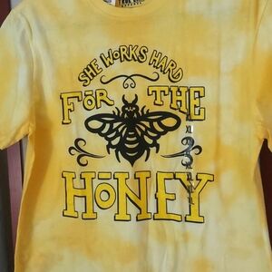 True Line women's Yellow "She works Hard For The Honey" Tee Shirt Sz XL Nwt